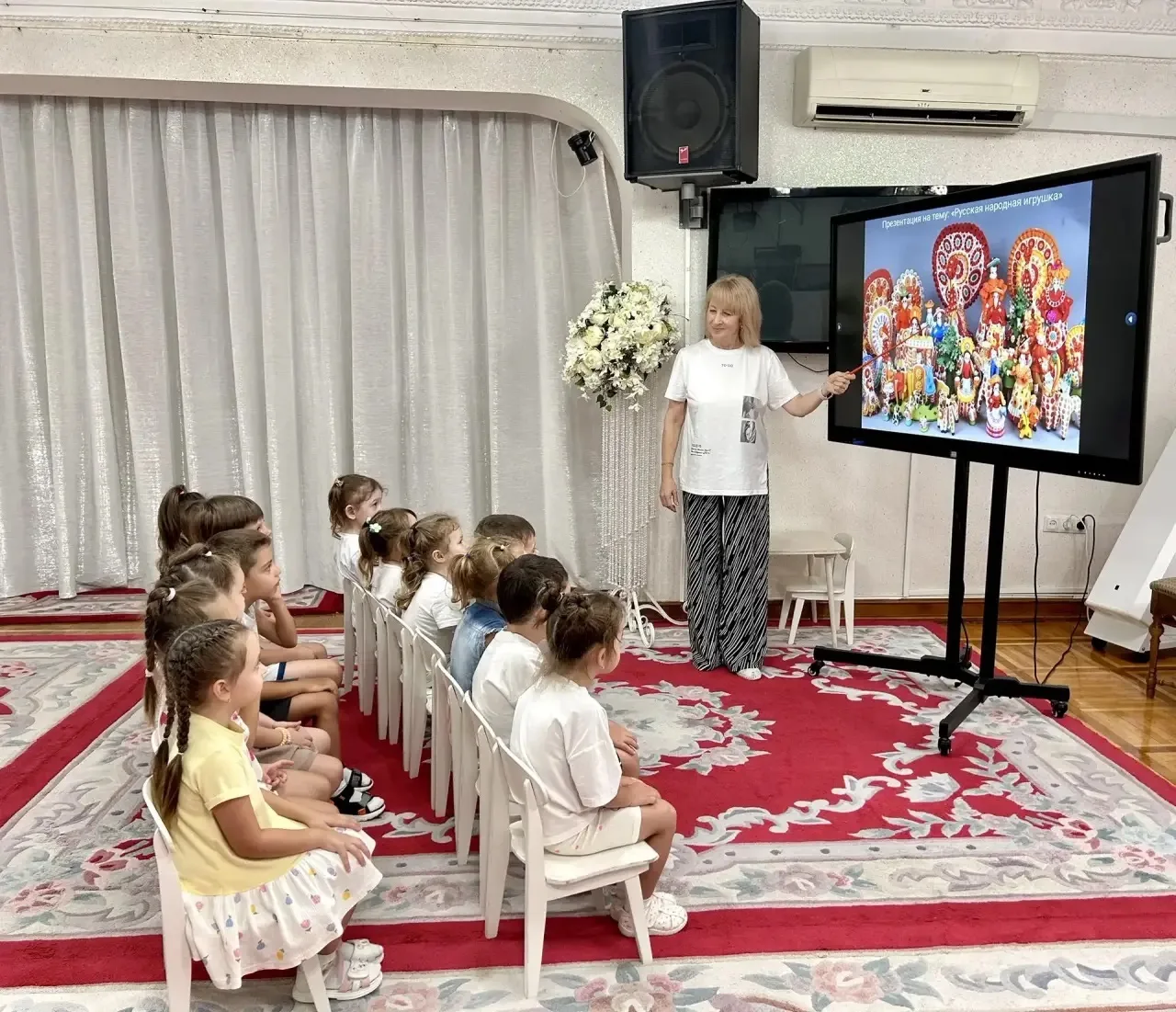 Сегодня в средней группе «Семицветик» вместе с воспитателем Чабановой Н.В.прошел «День ...