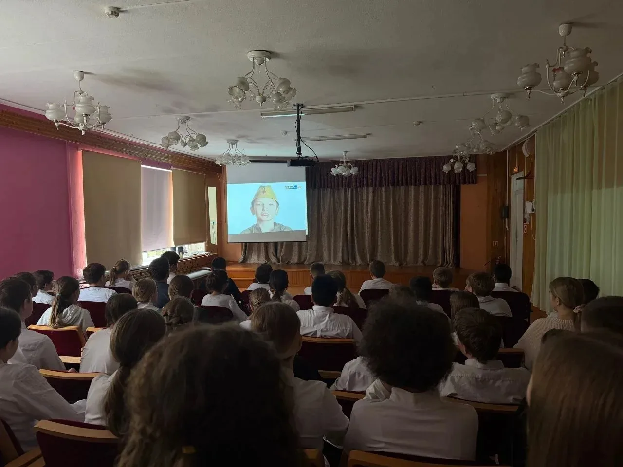 МБОУ "СОШ №1" (структурное подразделение с. Мишутино)  Кинопоказ к 9 Мая: «Дети Победы» 🎖️  Учащиеся