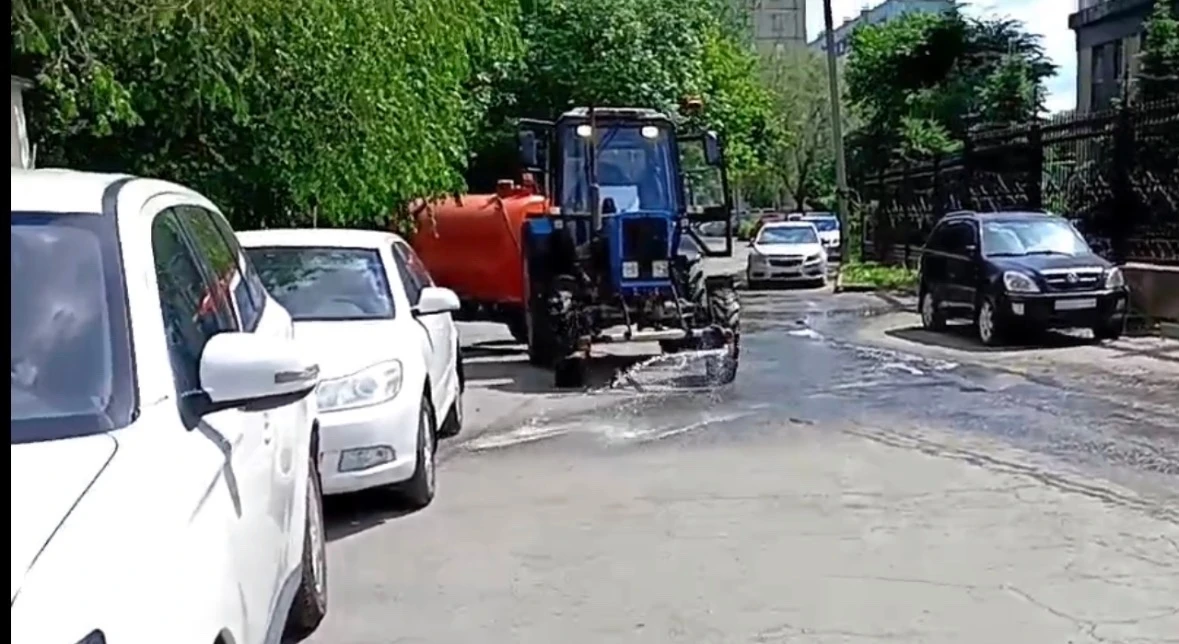 🔥 Меры по пожарной безопасности: идёт пролив тополиного пуха 

По поручению Главы города Алексея Ло