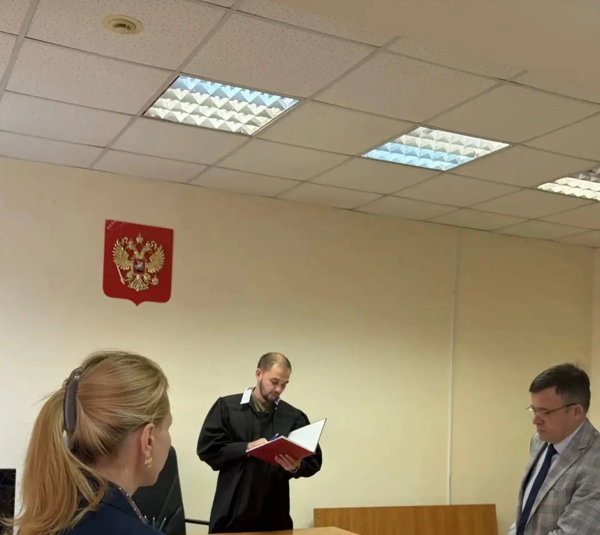 Советский районный суд Челябинска вынес наказание двум работникам РЖД и директору компа...