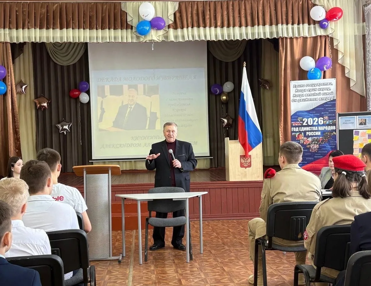 В Сеймском округе Курска, Курском районе и Курчатове прошли мероприятия ко Дню молодого избирателя. 