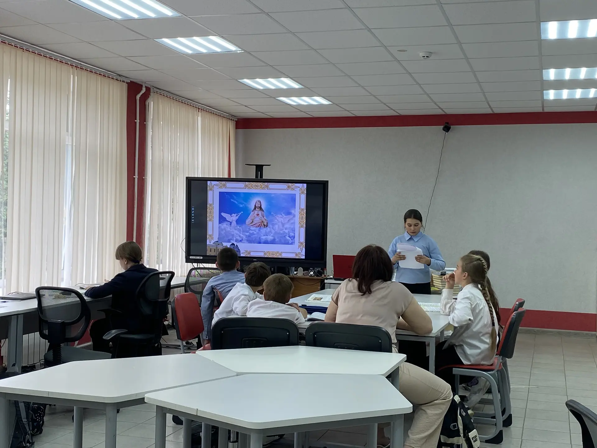 В 5 классе состоялось долгожданное событие — защита проектных работ! Ребята с волнением...