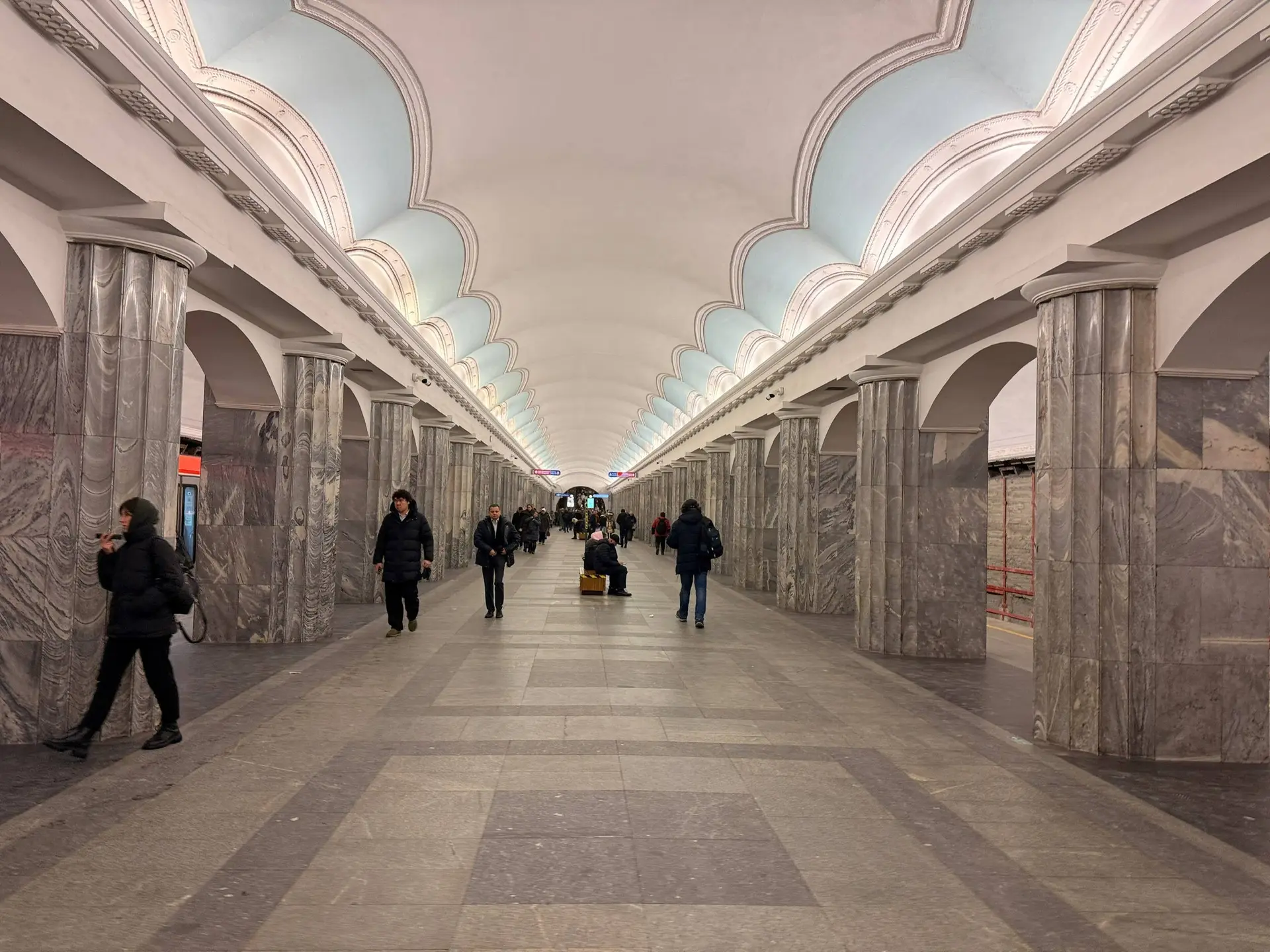 👷🏻‍♂️ На станции «Балтийская» Кировско-Выборгской линии 🚇 метрополитена Петербурга продолжаются рабо