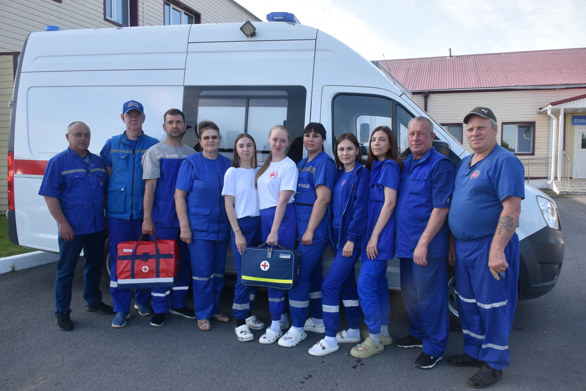 🍂В первый понедельник октября в мире отмечают Международный день врача — профессиональ...