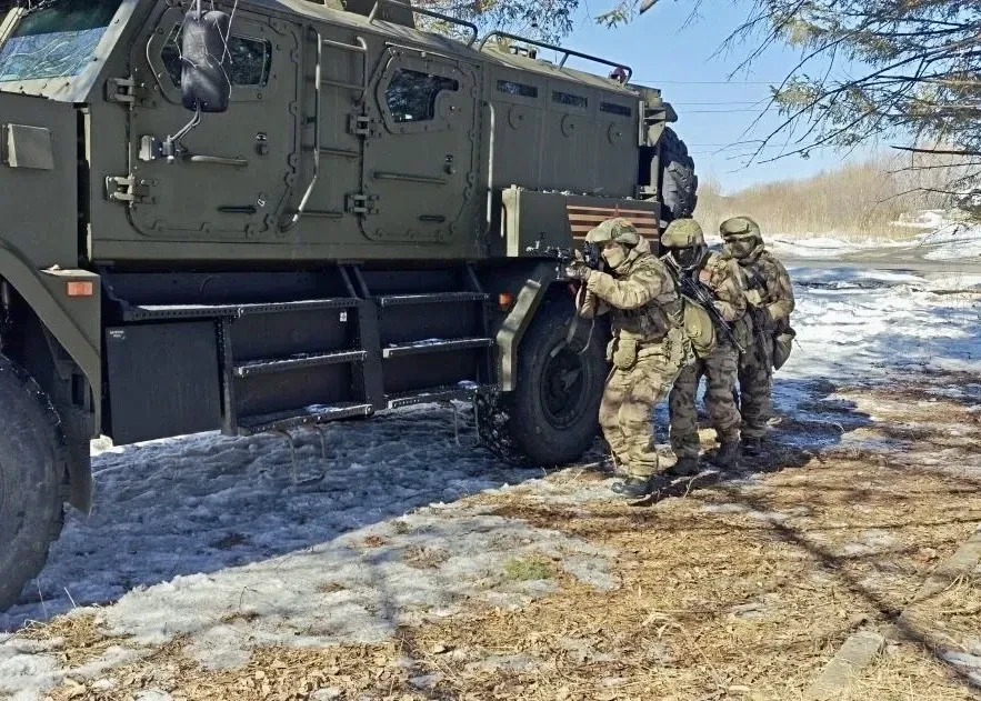 Росгвардейцы ЕАО приняли участие в учении «Гроза-Амурзет-2026»  🛡 Оперативный штаб Национального ант