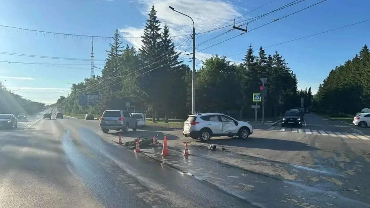 В Омске на Красном Пути мотоциклист в тяжёлом состоянии после ДТП с Toyota

64-летний водитель инома
