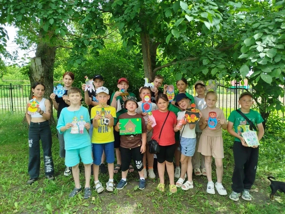 Сегодня в лагере День народных промыслов. Отряд "Русичи" принял активное участие в орга...
