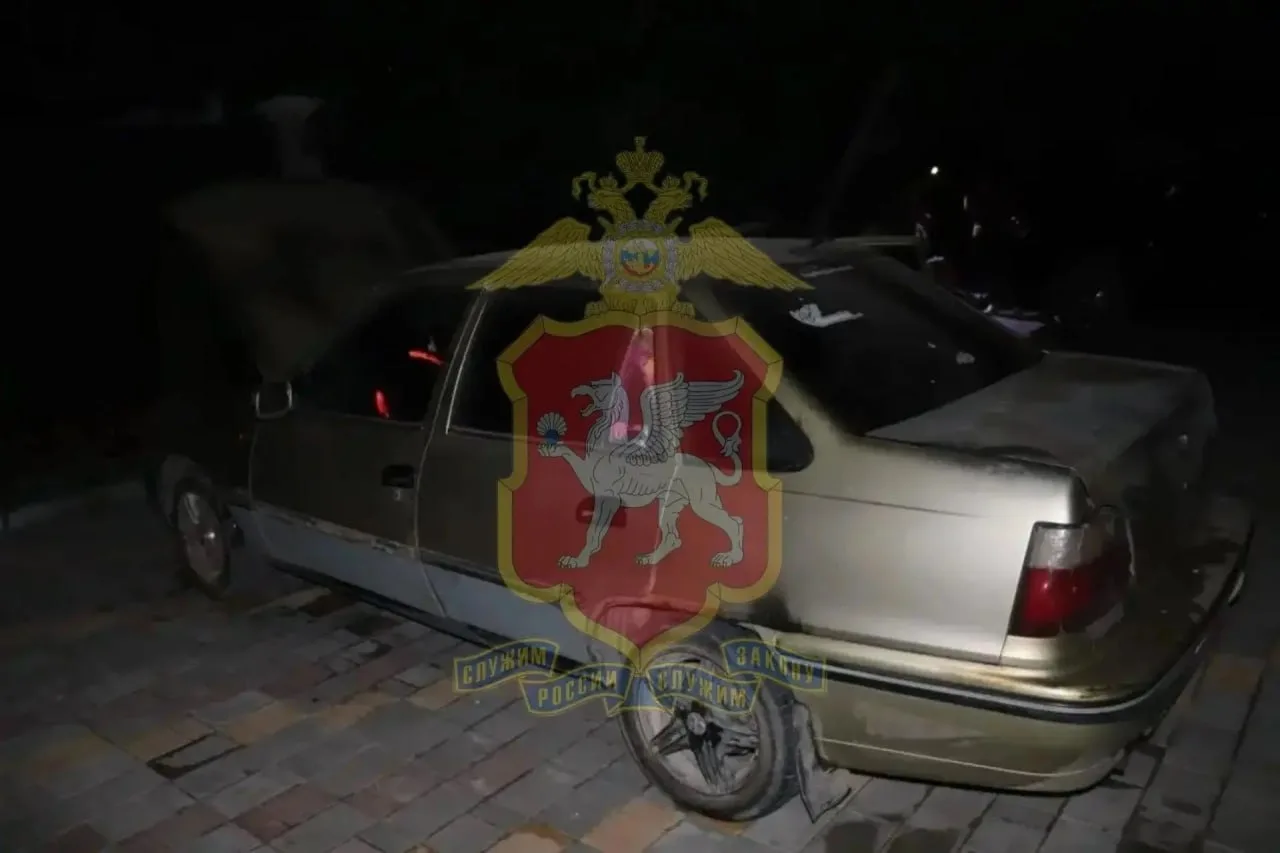 ❗️В Сакском районе пьяный мужчина поджег автомобиль