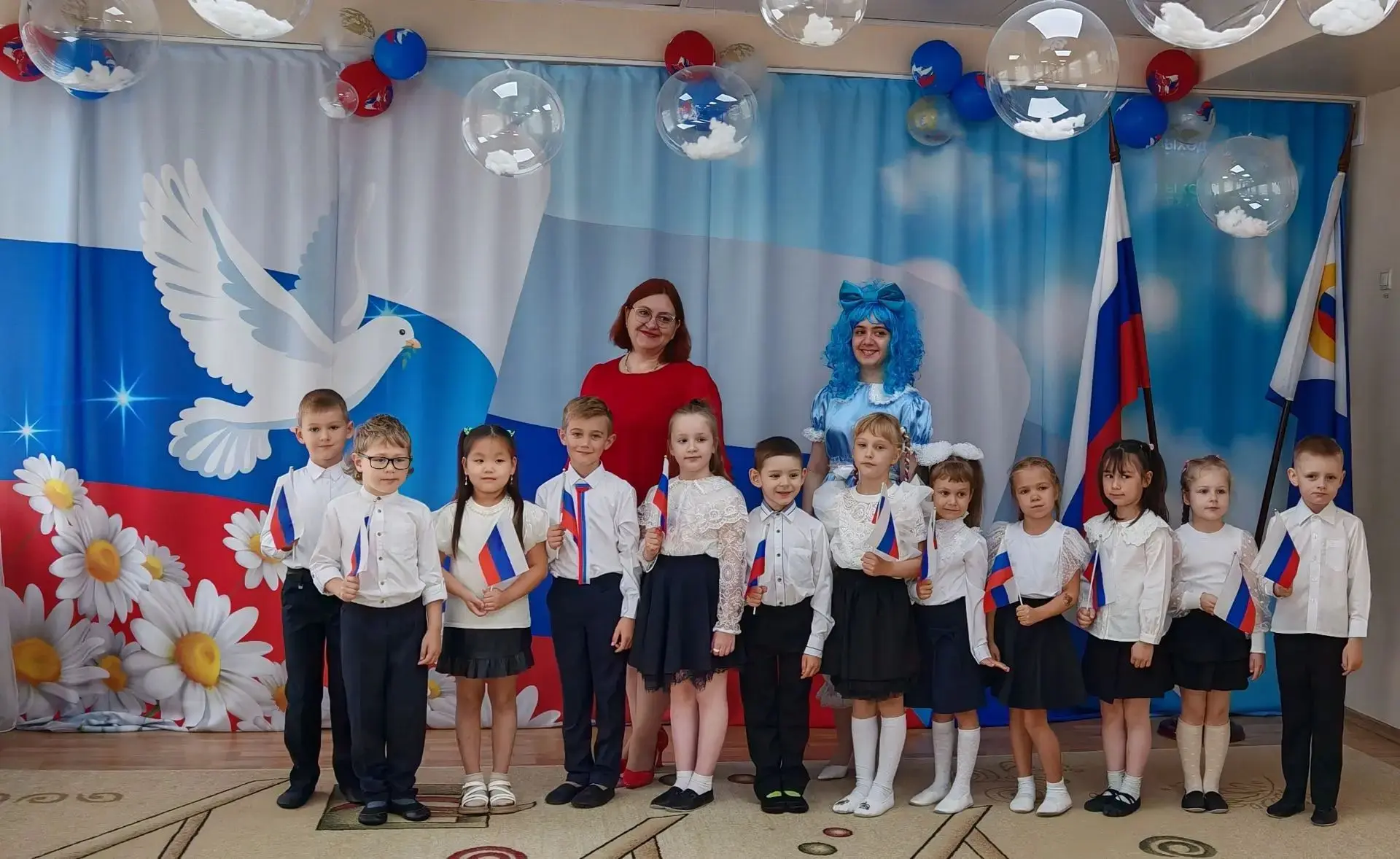 🇷🇺В д/с «Золотом ключике» сегодня отметили День российского флага.