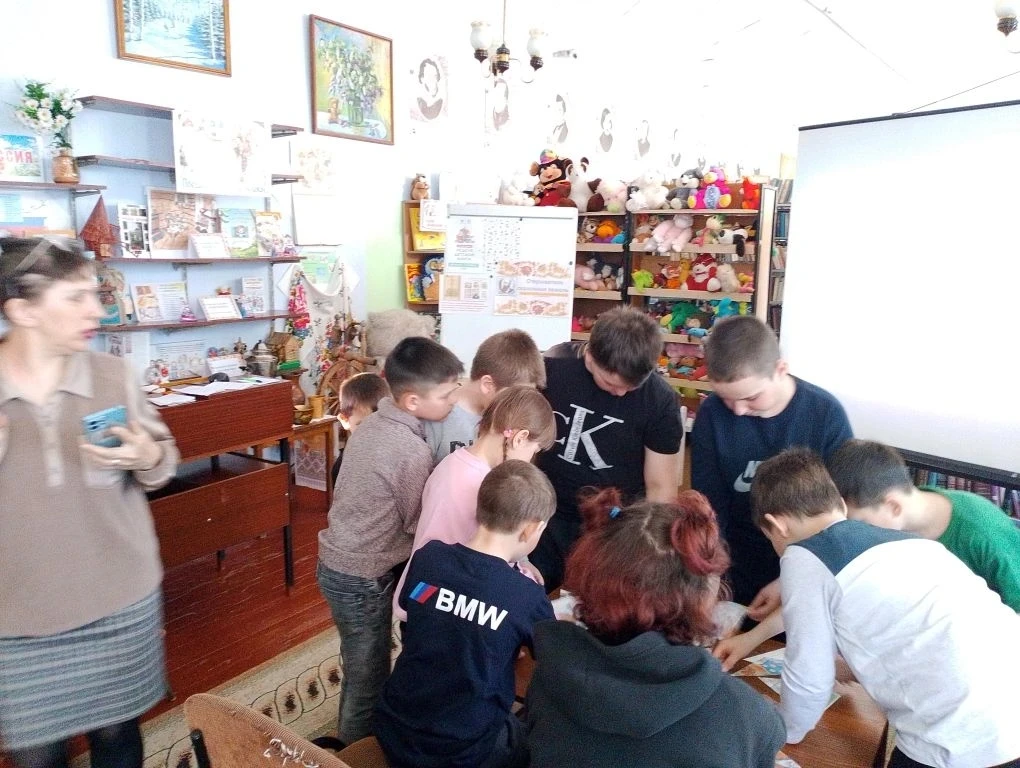 31 марта учащиеся 3 класса посетили детскую библиотеку. В рамках Недели детской книги р...