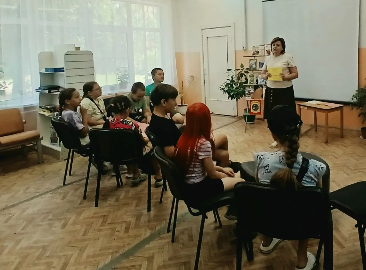 В Ерновском пункте книговыдачи прошел тематический час «Твоя безопасность».