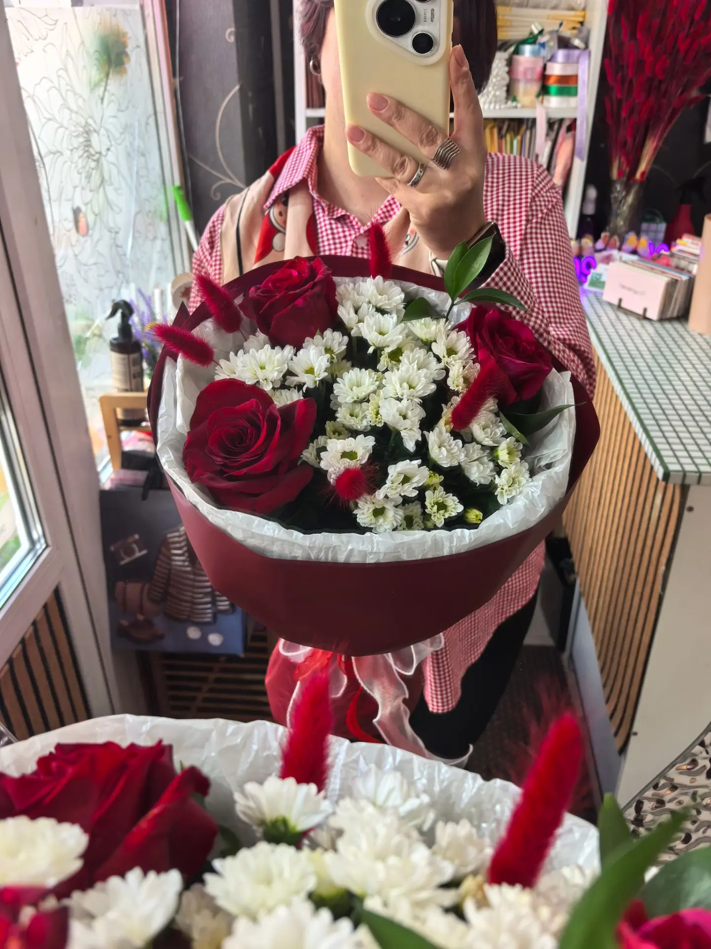 ☑️⚜️Ещё один круглый , но уже красно-белый ❤️🤍