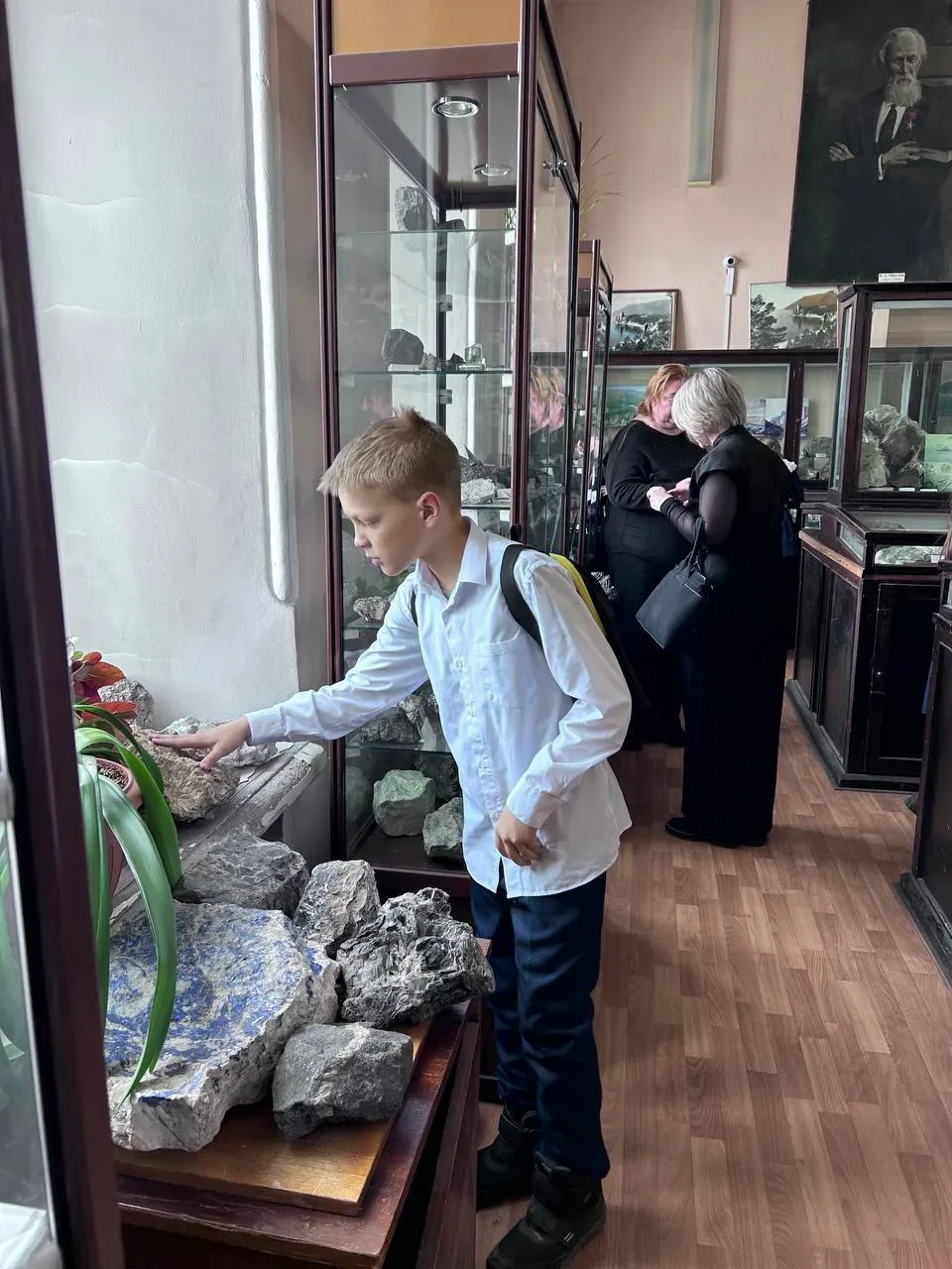Юные геологи  прикоснулись к тайнам земных недр  Фонд стратегического и инновационного развития Ирку