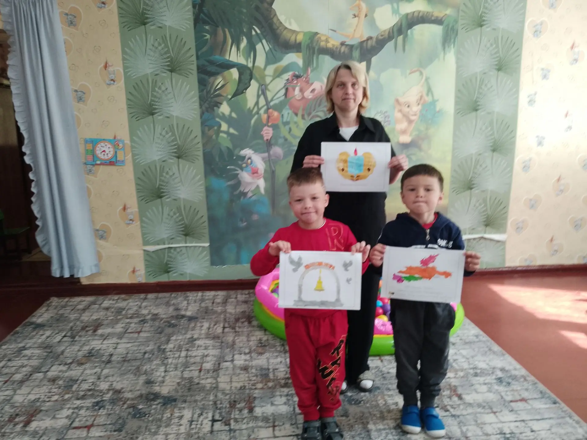 В преддверии Дня памяти и скорби советник директора по воспитанию провёл беседы с обучающимися школы