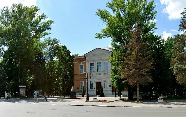 Программа мероприятий ко Дню Государственного флага Российской Федерации