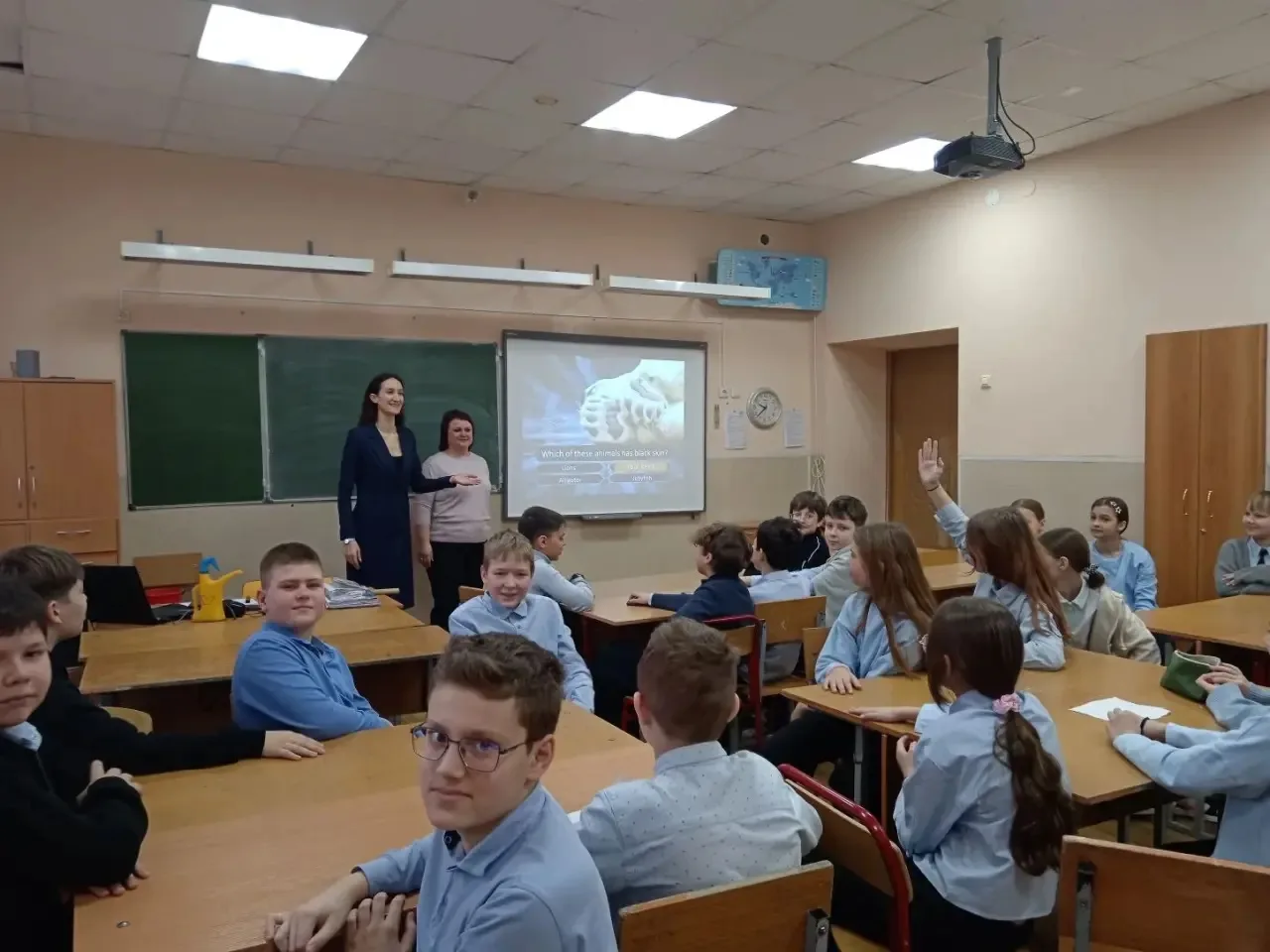 Ученики 5г класса участвовали в командной викторине "В мире животных"🐾 Им предстояло ответить на кав