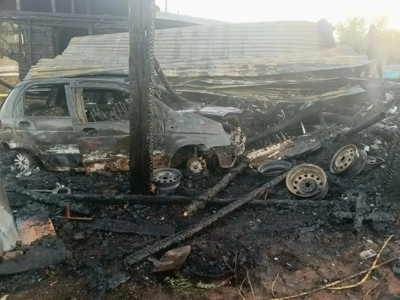 🔥В ночь на 3 августа в Самарской области сгорели жилой дом и машина