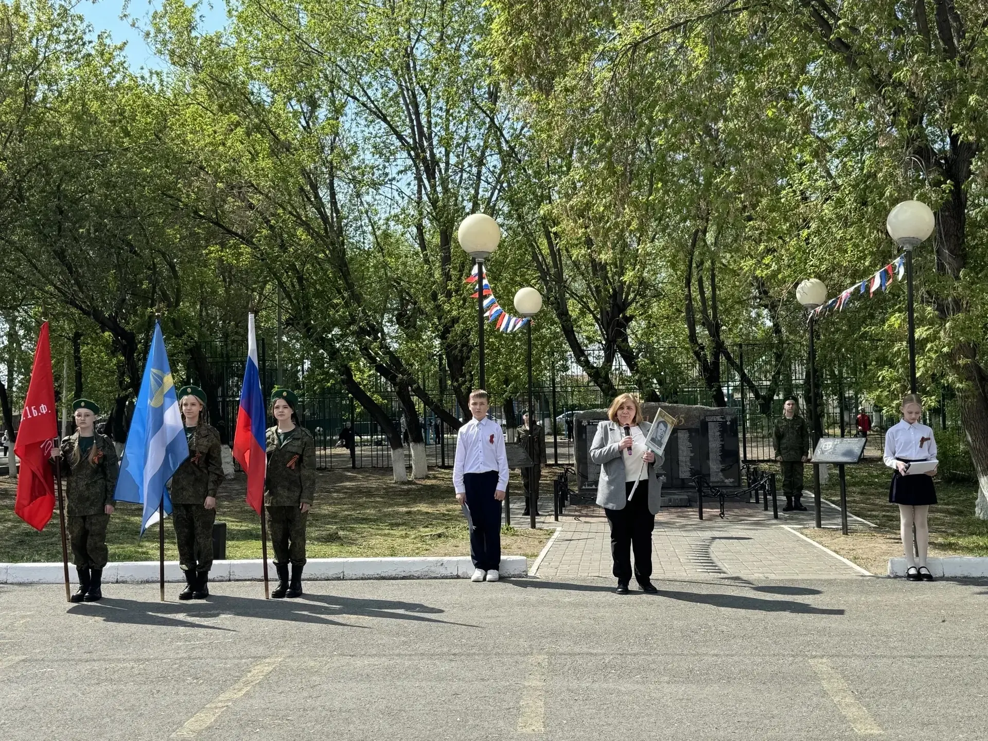 Мы помним! Мы гордимся!   Сегодня, у памятника воинам-освободителям у 1-го корпуса, состоялся торжес