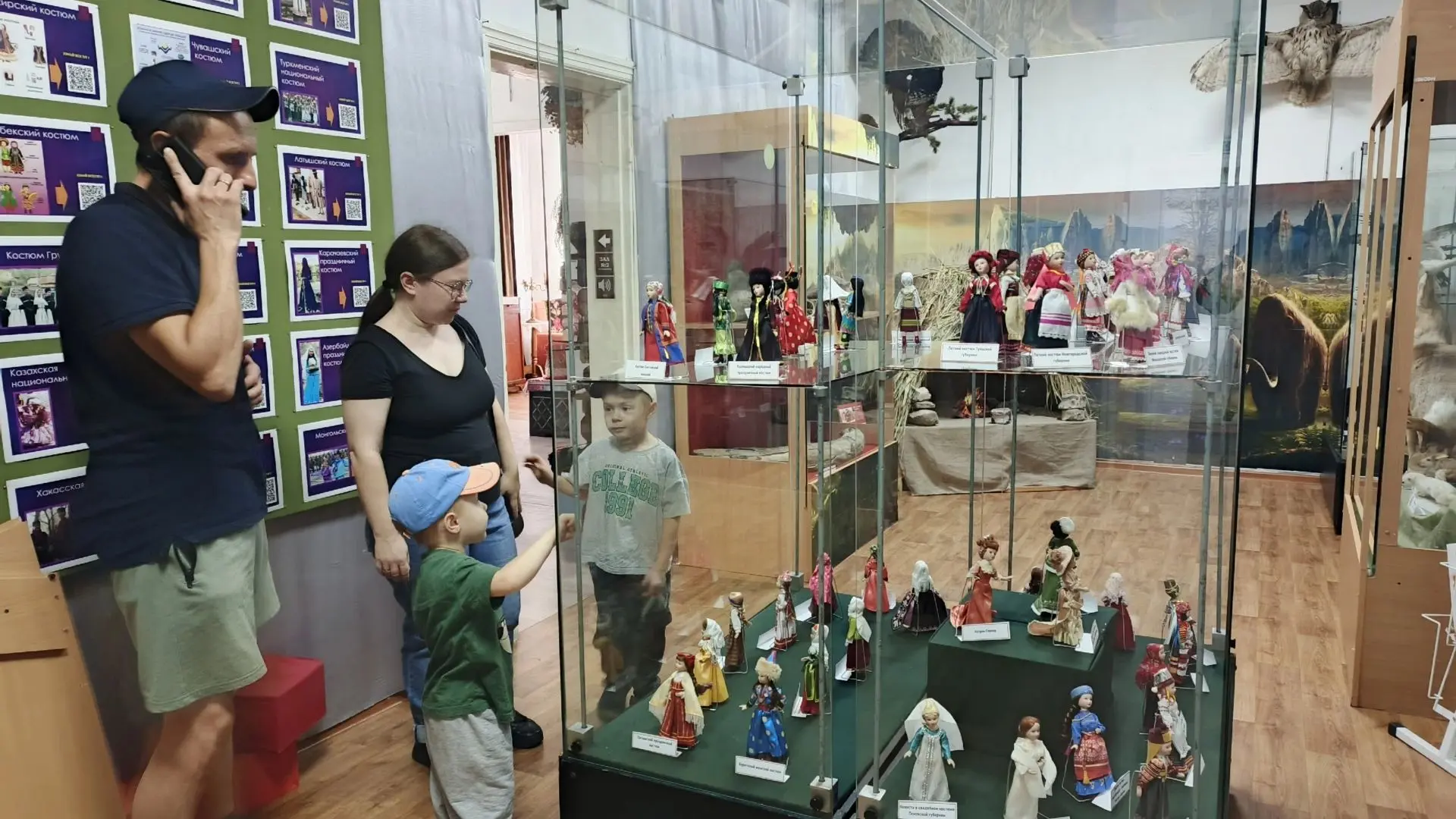 Недавно у нас в музее побывала семья Ивановых из Кургана. Марина и Евгений родом из наш...