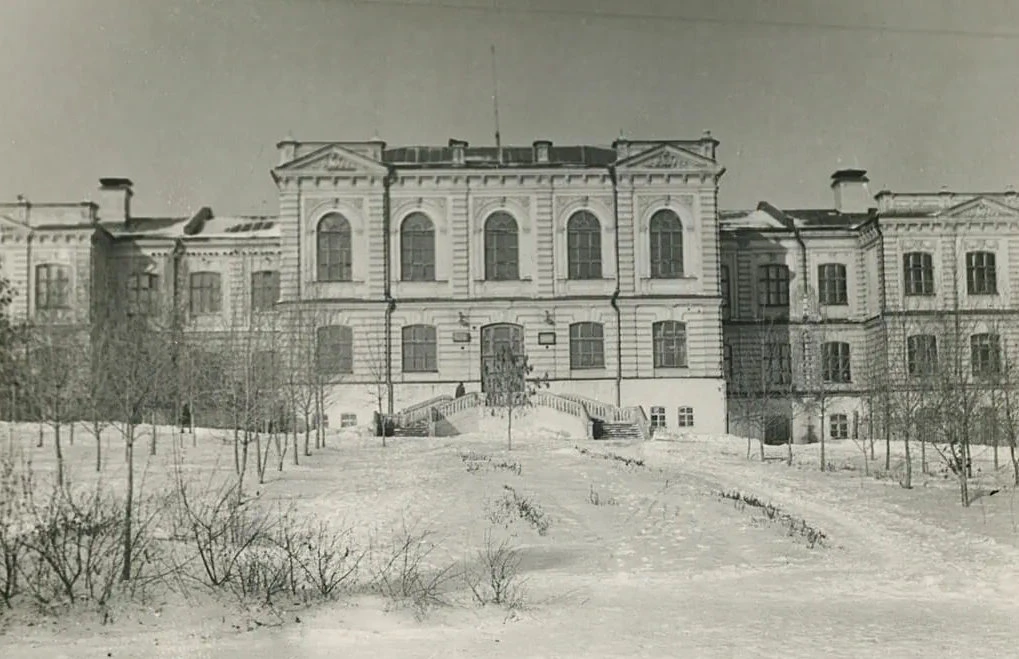 История. Вольск. Школа №1, зима 1968 г.