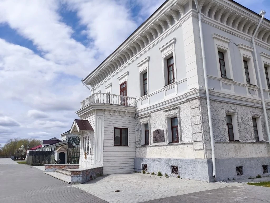 🏛 В Тобольске обновят фасад знаменитого Дома генерал-губернатора  В городе начинается реставрация од