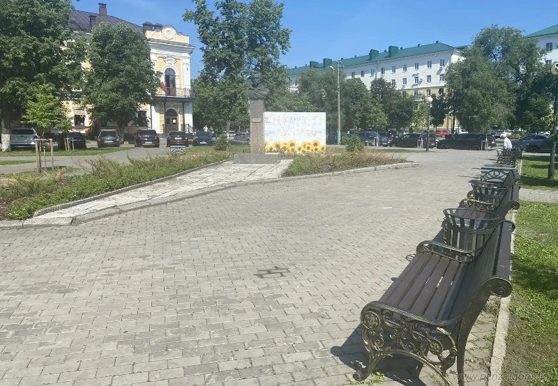✅В городских скверах появились новые скамейки и урны

В сквере имени Дениса Давыдова установили 11 с