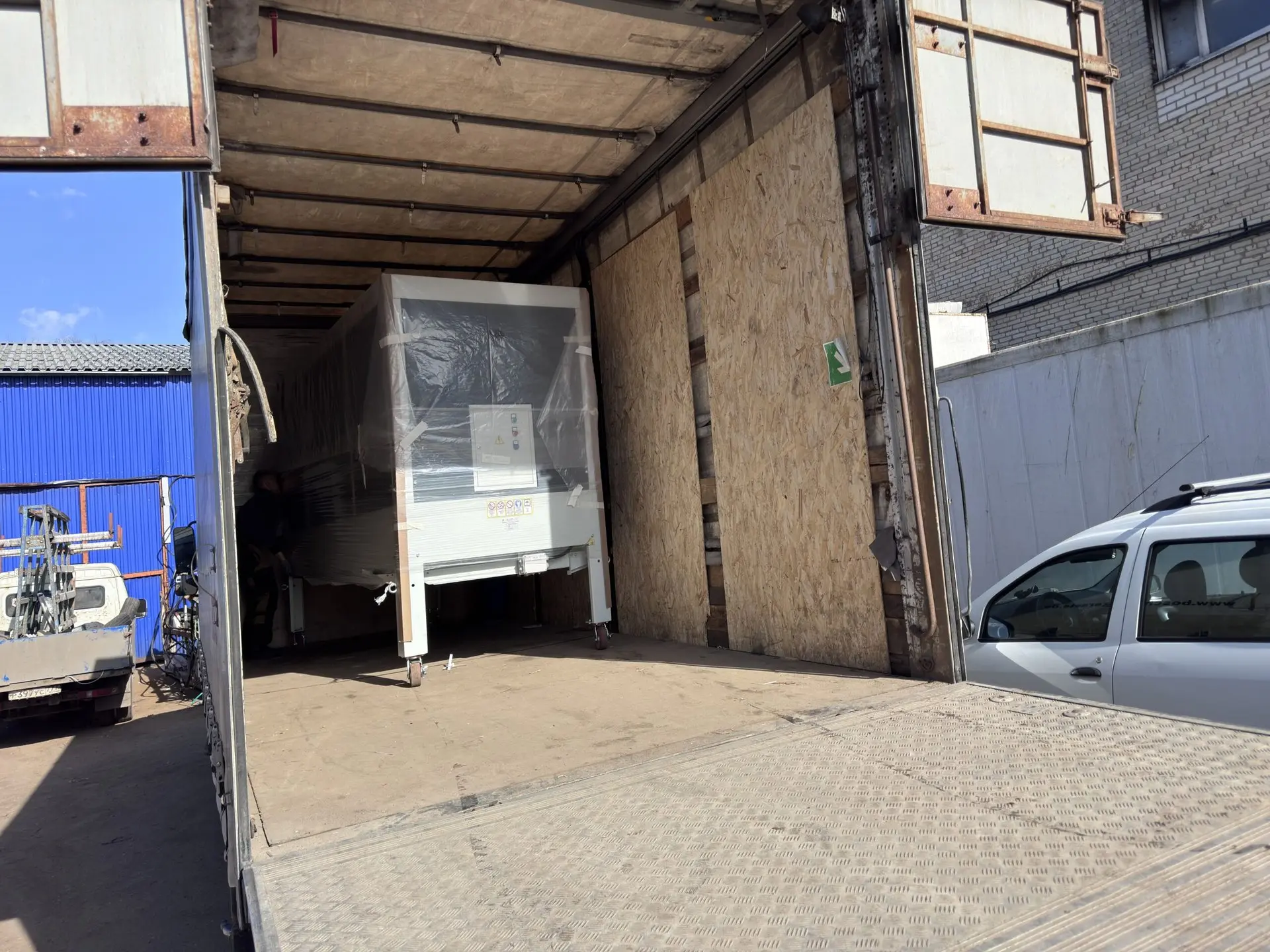 🚚 От правильной организации погрузки оборудования и надежной фиксации груза в транспор...