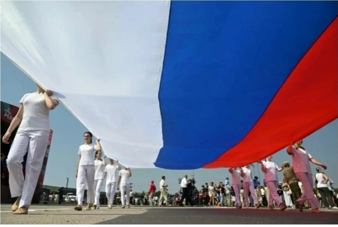 🇷🇺Приглашаем всех жителей и гостей поселка Ильинское-Хованское отметить День России!
