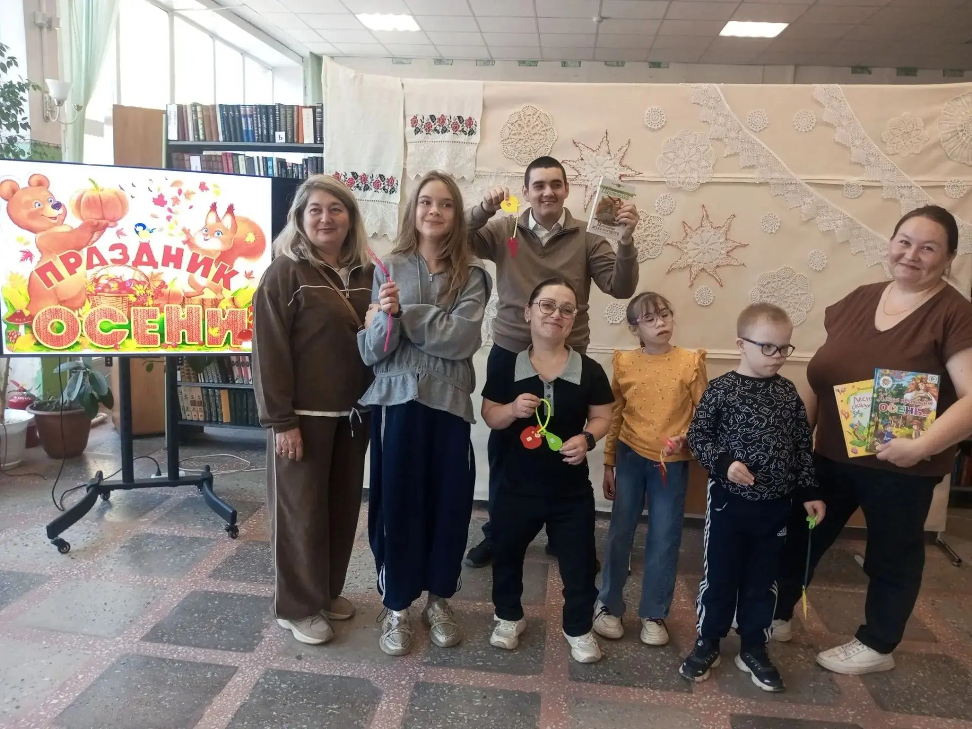 Осень – прекрасное и красивое время года, которое, словно художник, раскрашивает природ...