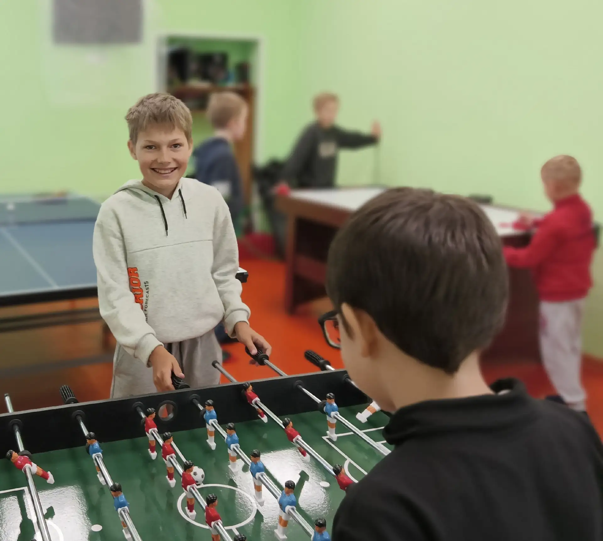 В нашем спортивном зале среди ребят прошли турниры по настольному теннису, аэрохоккею и...