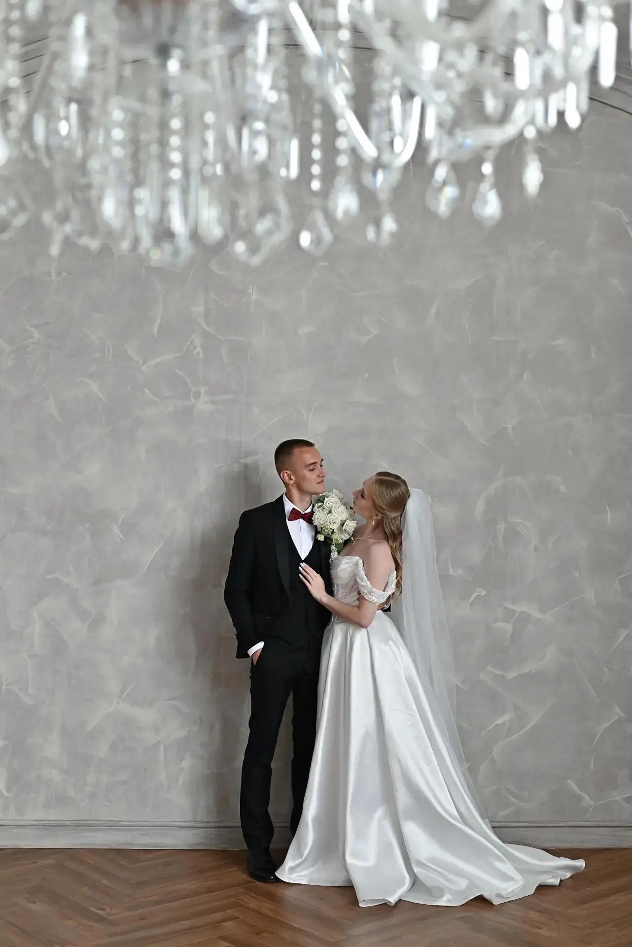 💍✨🕺 Танец любви и гармонии: поздравляем нашего преподавателя с днем бракосочетания!