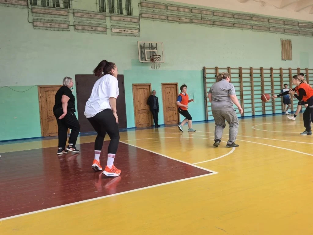 Сегодня , 31 марта, спортивный зал МБОУ «СОШ №16 с УИОП» наполнился невероятной энергией и азартом —