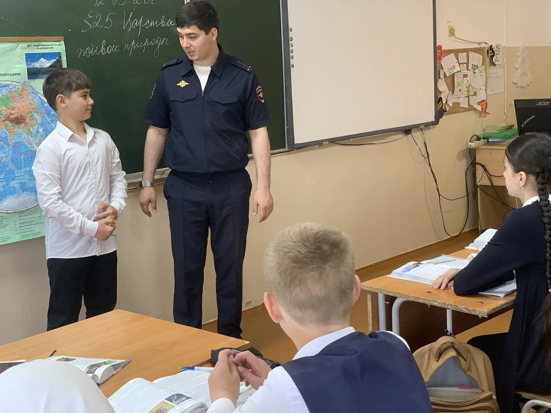 12.05.2026г в рамках проведения  мероприятий по профилактике ДТП были проведены беседы ...