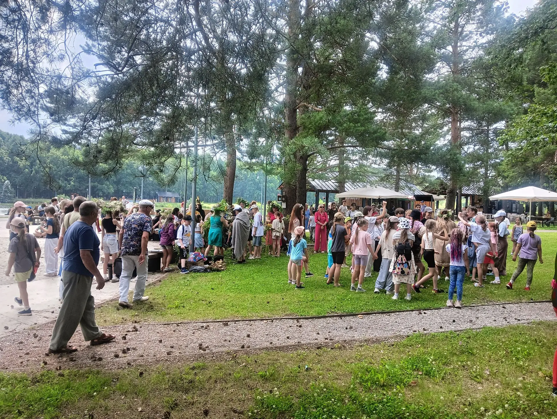 🌿🌸7 июля в парке «Поющие родники» состоялась праздничная программа, посвящённая дню Ивана Купалы. 