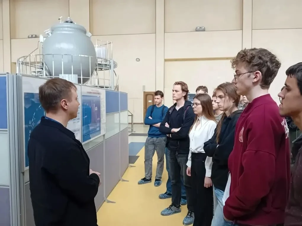 🚀 Большое космическое путешествие  📍 Новаторов, 22А  👩‍🚀 Миновало то время, когда в отряд космонавто