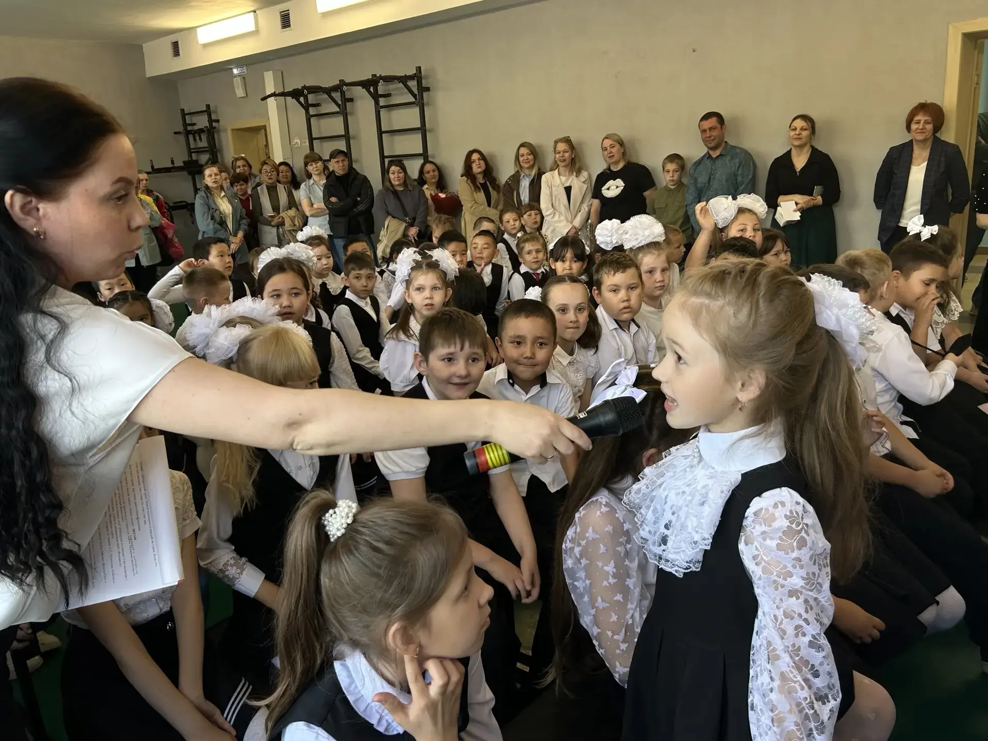 🎉 Прощай, 1 класс! 🎉  Сегодня в школе прошёл трогательный и весёлый праздник — «Прощай, 1 класс»! Дл