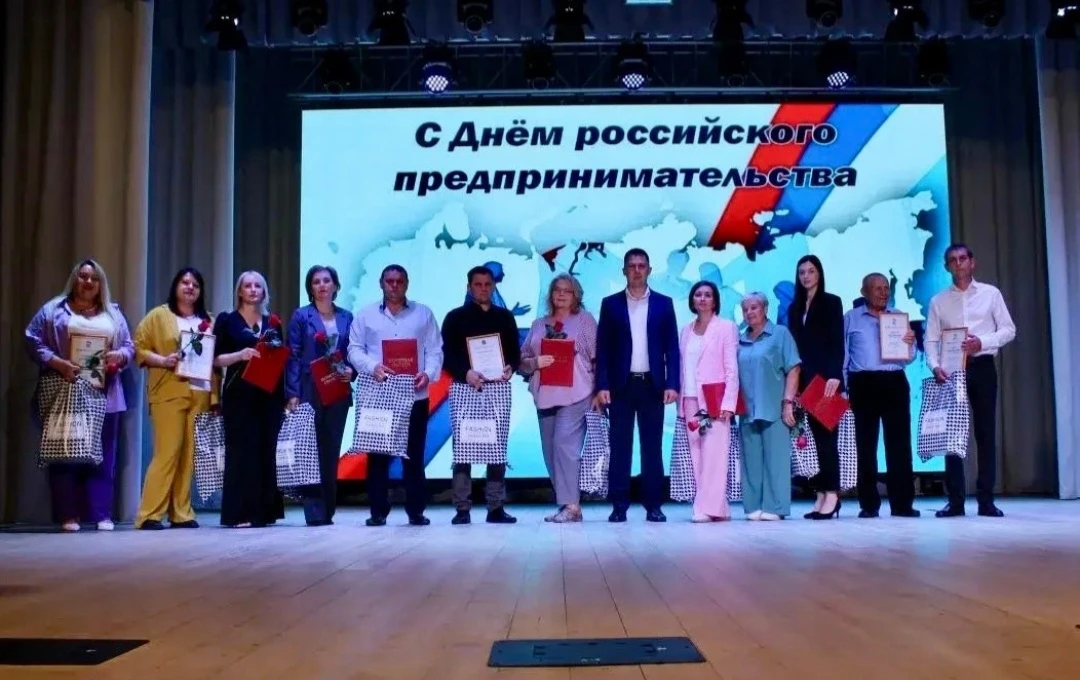 25 мая 2026 года коллектив МАУ АР Наровчатского района принял участие в торжественном м...