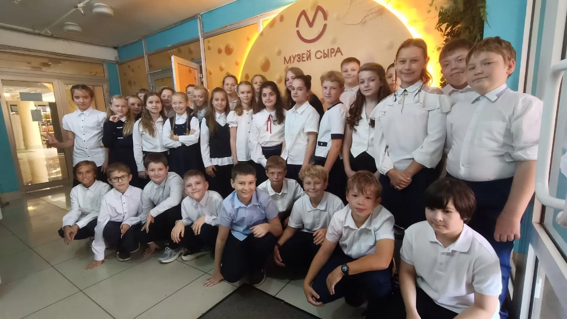 🎓 Первое сентября в 5А классе: начинаем новый путь! 🍂✨
