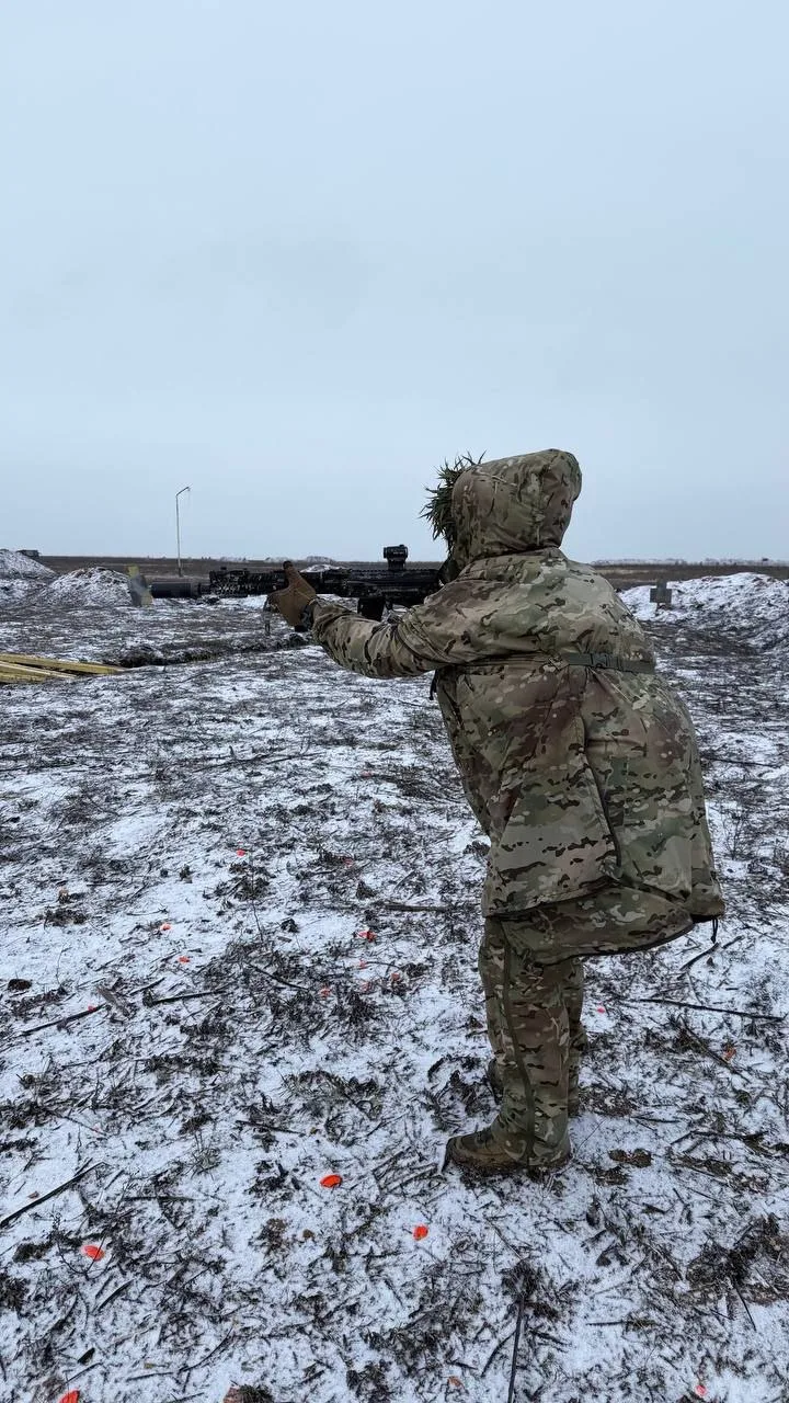 🔥 Инструктора "Школы Рэмбо"  продолжают активные тесты наших боевых пончо "Геккон" в самых сложных п