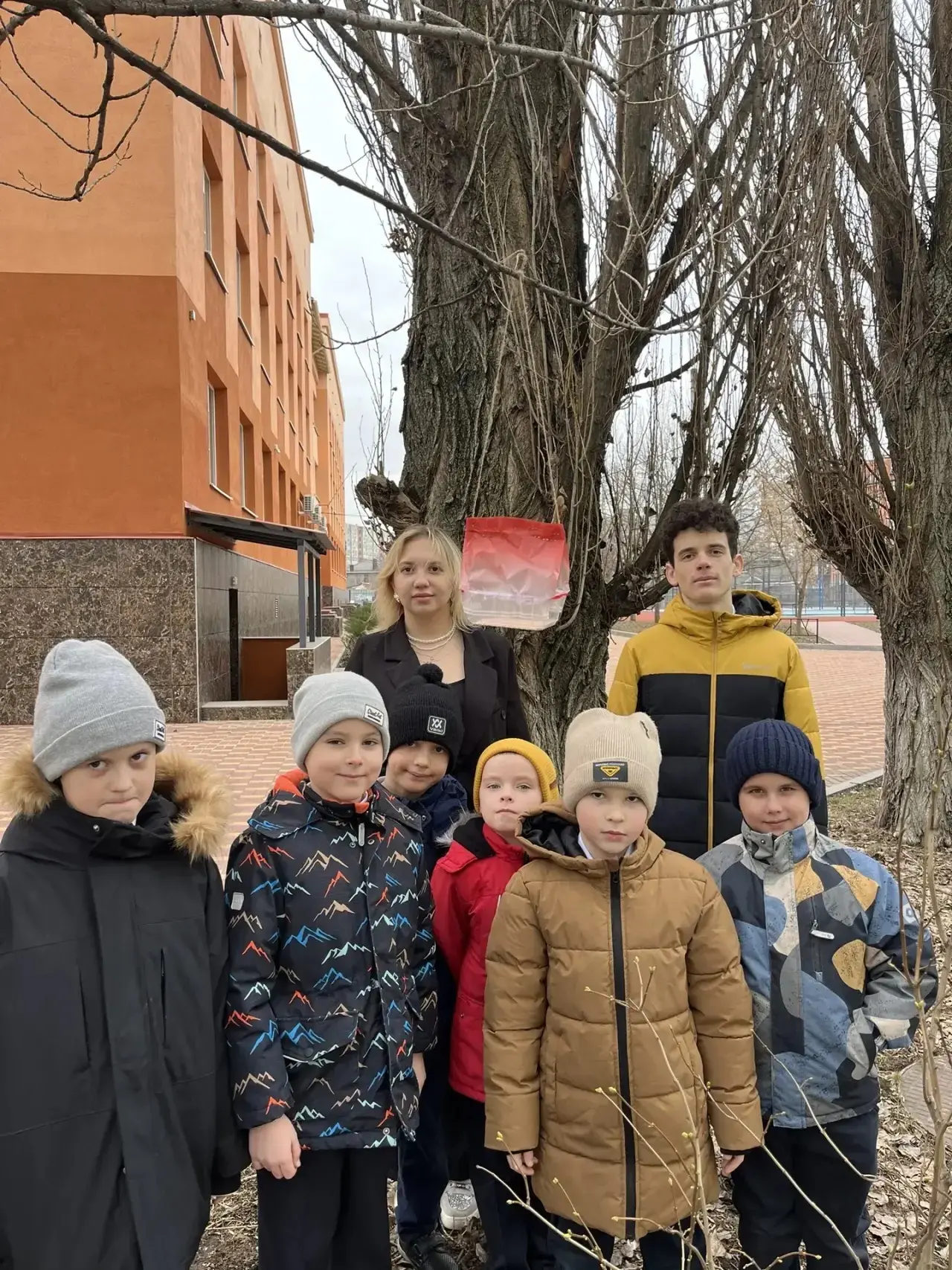 Обучающиеся 2 "Д" класса МАОУ "Школа № 10"  в рамках проекта "Городская экологическая лига" приняли 