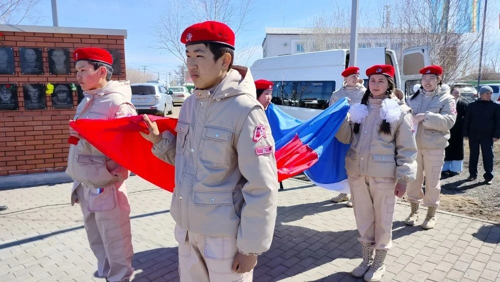 🇷🇺 Подвиги наших героев - вне времени   Сегодня в селе Сосново-Озерское состоялось событие, которое 