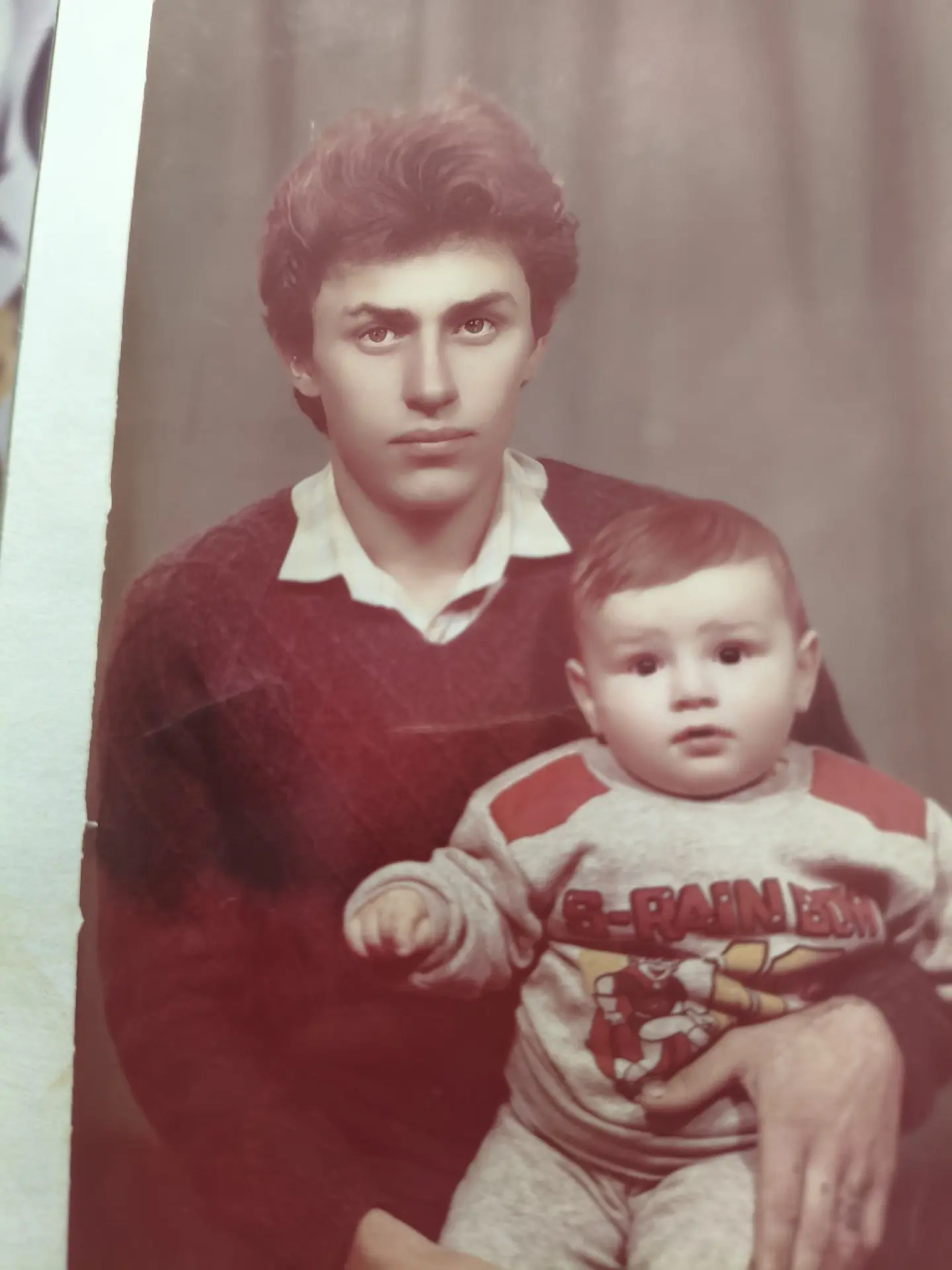 Мужчина пытается найти своего отца из Барнаула, с которым потерял связь более 30 лет назад

В редакц