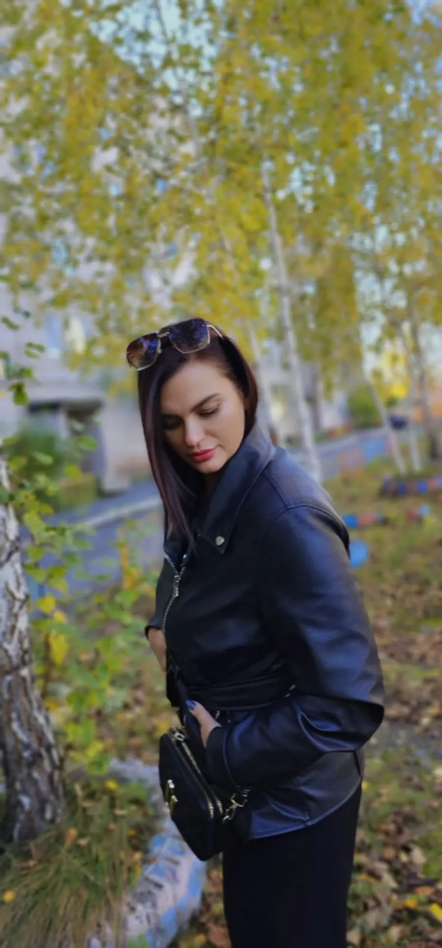 И с каждой осенью я расцветаю вновь;