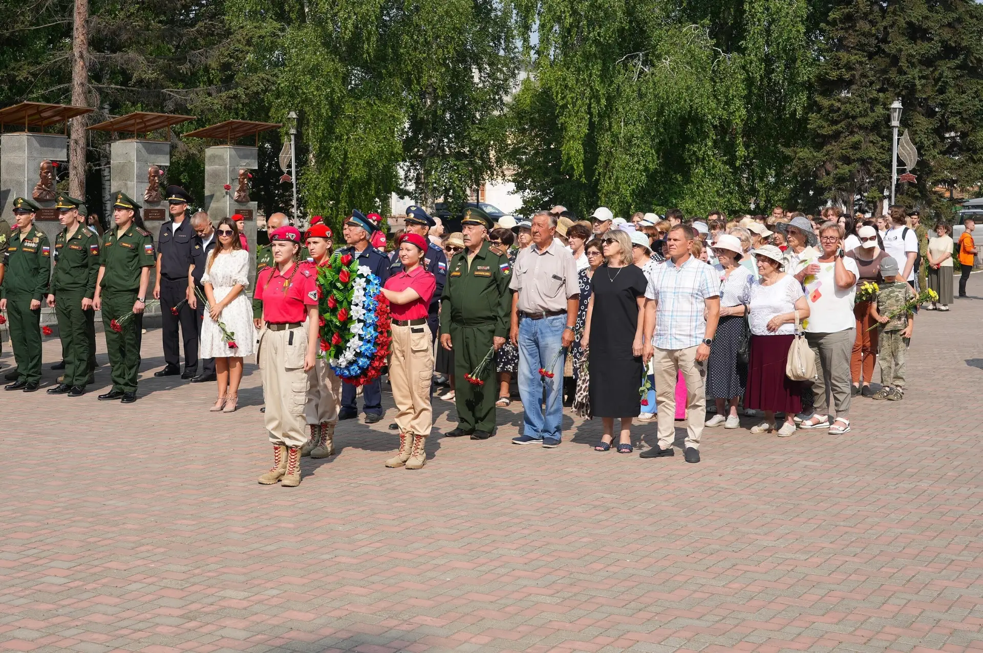 На Мемориале славы воинам‑бийчанам прошло торжественное мероприятие, посвящённое Дню памяти и скорби