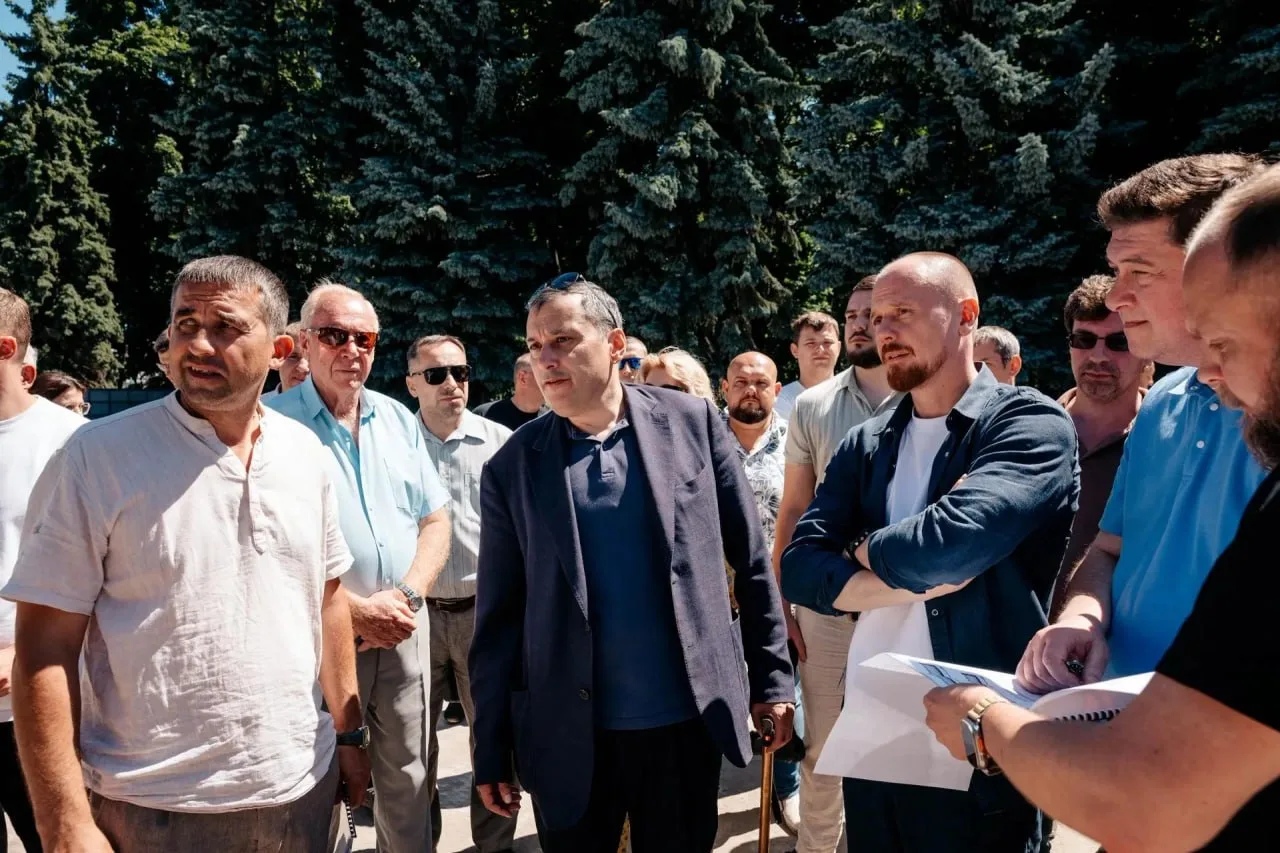 ❕Красный гранит задерживается, но мемориал в Курске готовят к 23 августа

На этой неделе губернатор 