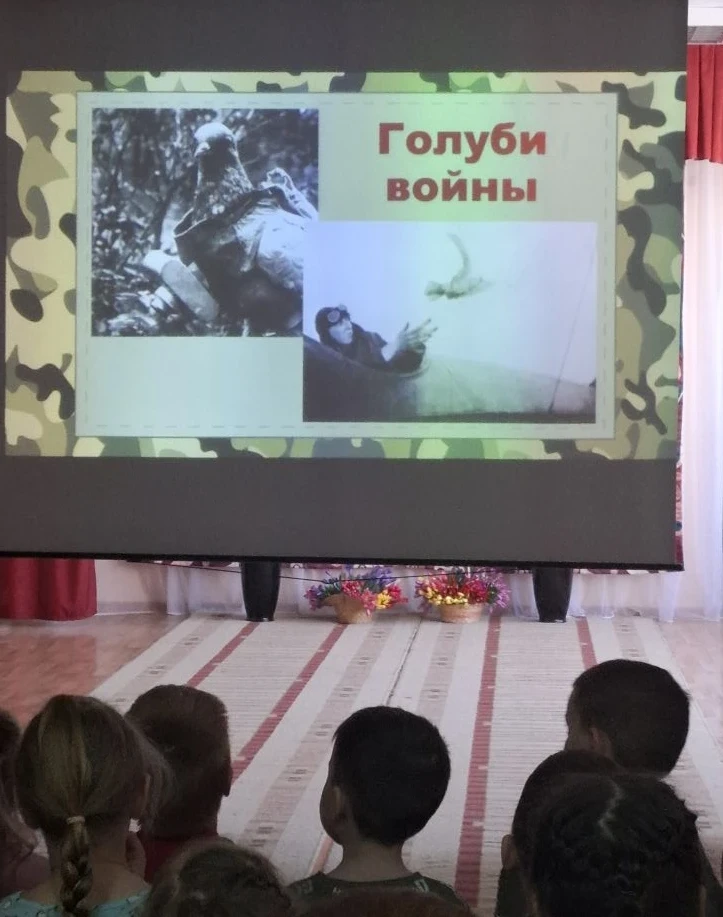 Сегодня сотрудники Волжского краеведческого музея предложили дошкольникам старших и под...