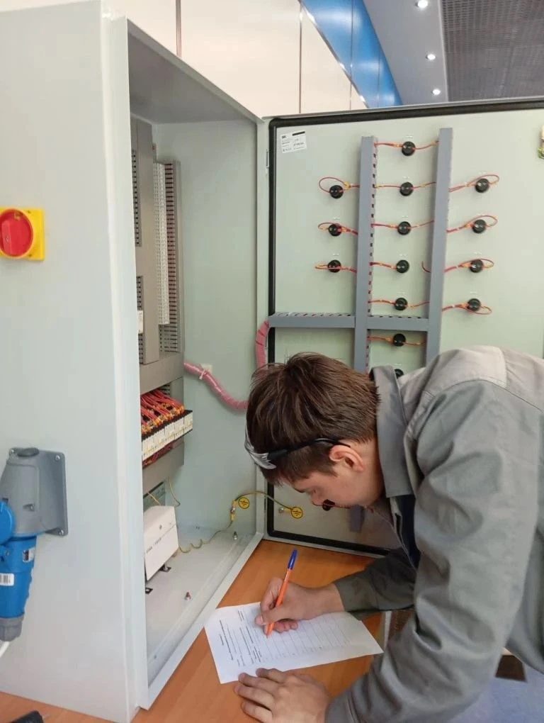 🛠 Студенты 4-го курса Краснодарского монтажного техникума по специальности 08.02.09 «М...