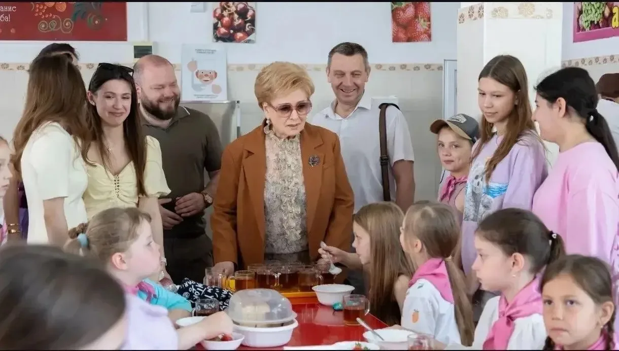 Летние лагеря дневного пребывания продолжают свою активную работу. 🔅

Лагерь на базе школы №84 посе