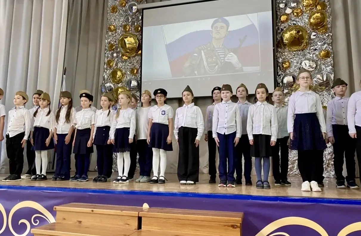 🎵26 февраля в нашей школе прошел замечательный праздник — фестиваль солдатской песни, в котором прин