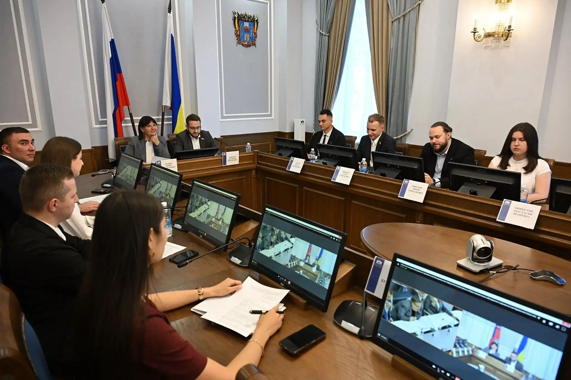 Состоялся первый диалог между молодыми парламентариями Дона и Мурманской области
 
Совместное заседа